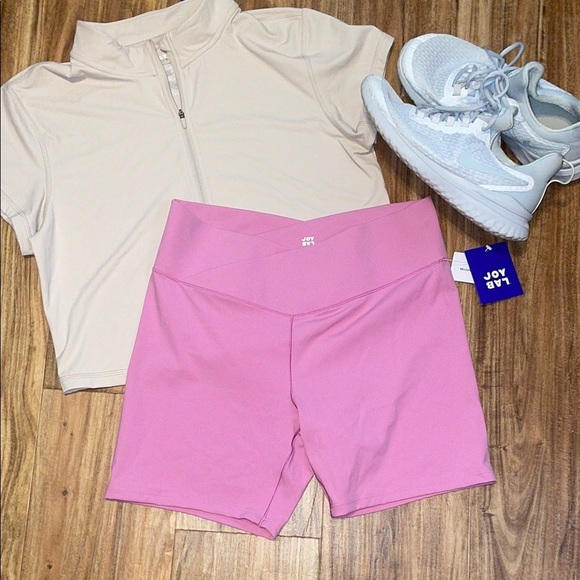 JoyLab Women's large shorts pink crossover v cut 5” soft stretch NWT - Picture 1 of 8